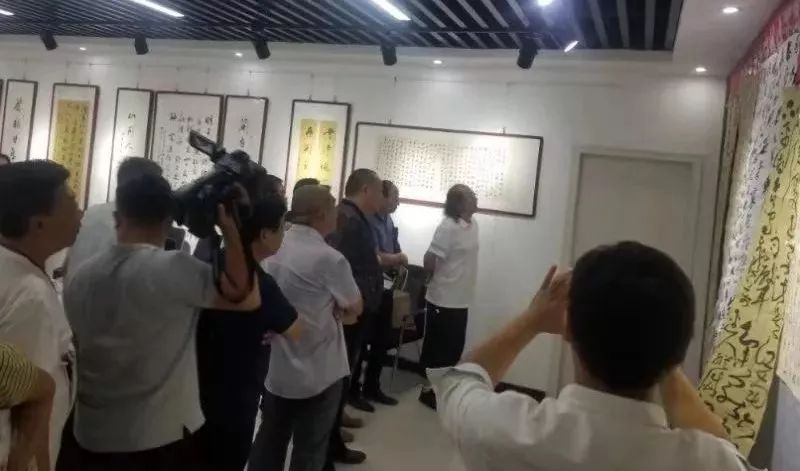 省书协赴利辛县开展文艺志愿服务活动(图3) 省书协赴利辛县开展文艺志愿服务活动(图3)