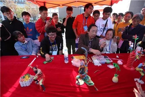 文艺名家进高校——省文联文艺小分队走进安徽理工大学(图25) 文艺名家进高校——省文联文艺小分队走进安徽理工大学(图25)