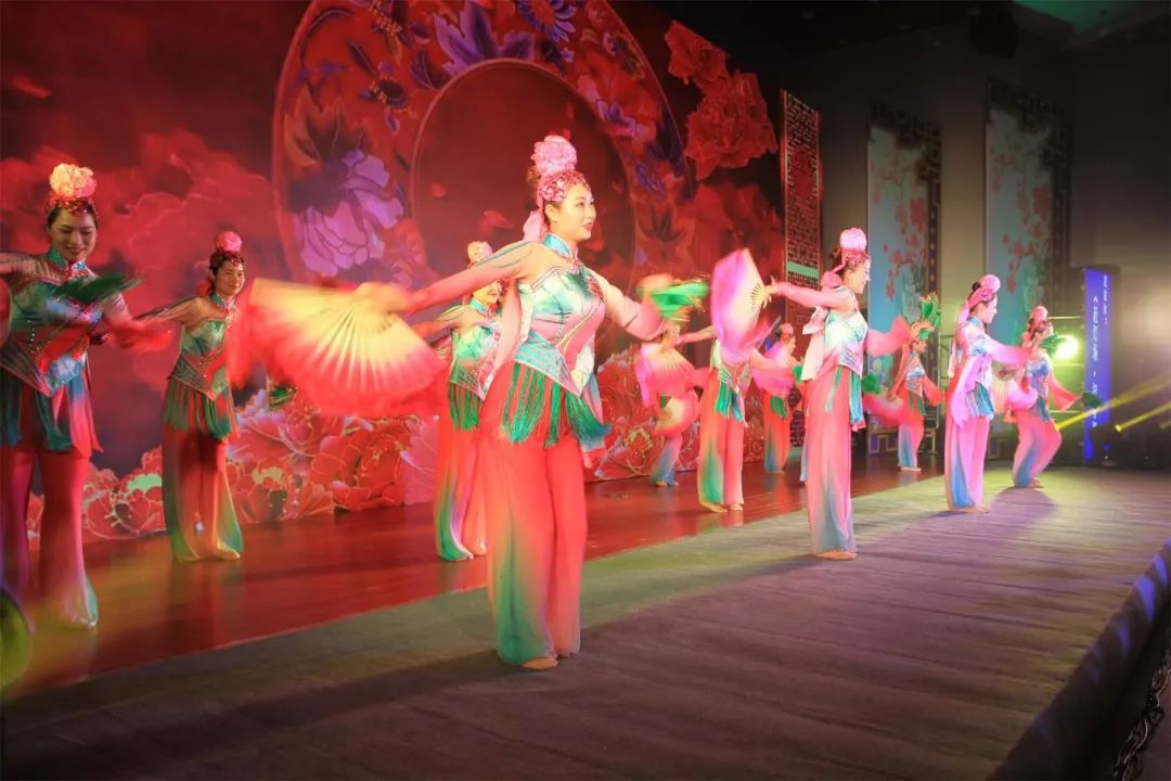 文艺名家进高校——省文联文艺小分队走进安徽理工大学(图29) 文艺名家进高校——省文联文艺小分队走进安徽理工大学(图29)