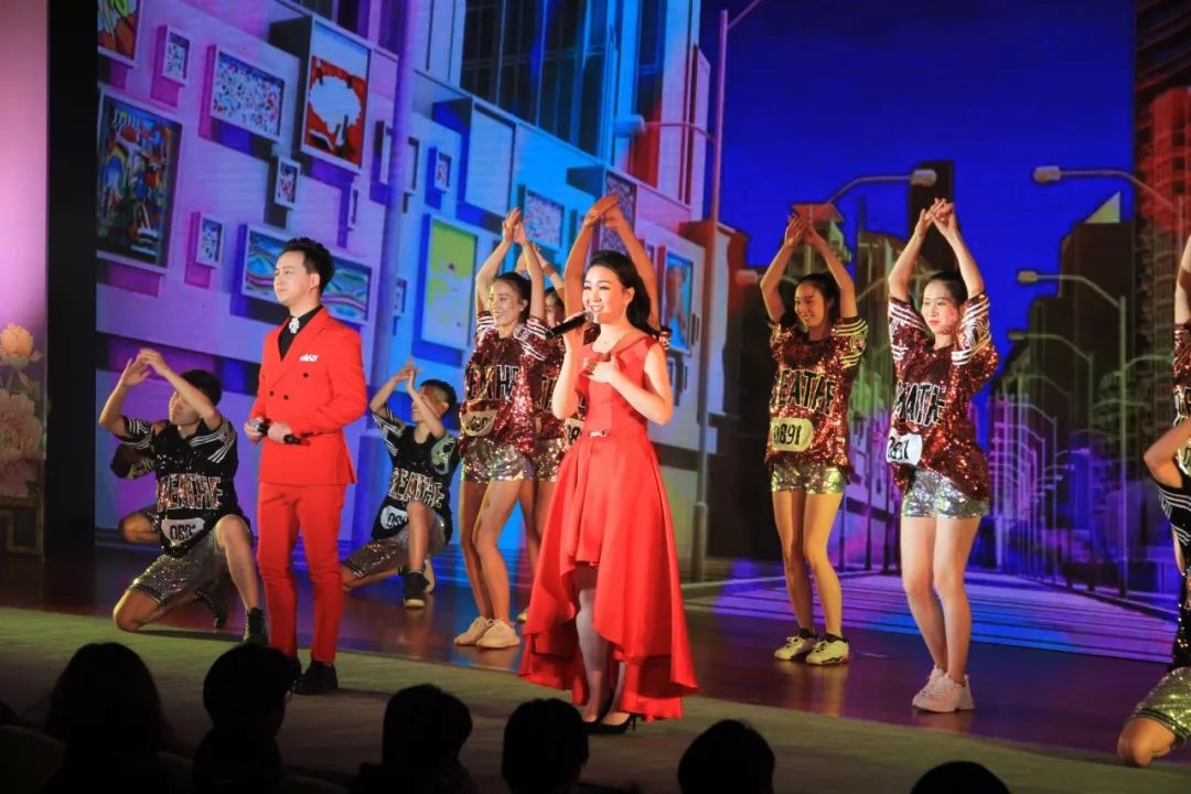 文艺名家进高校——省文联文艺小分队走进安徽理工大学(图41) 文艺名家进高校——省文联文艺小分队走进安徽理工大学(图41)