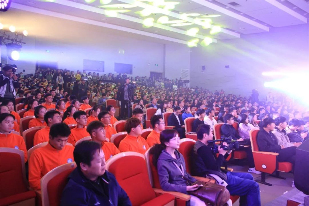 文艺名家进高校——省文联文艺小分队走进安徽理工大学(图46) 文艺名家进高校——省文联文艺小分队走进安徽理工大学(图46)