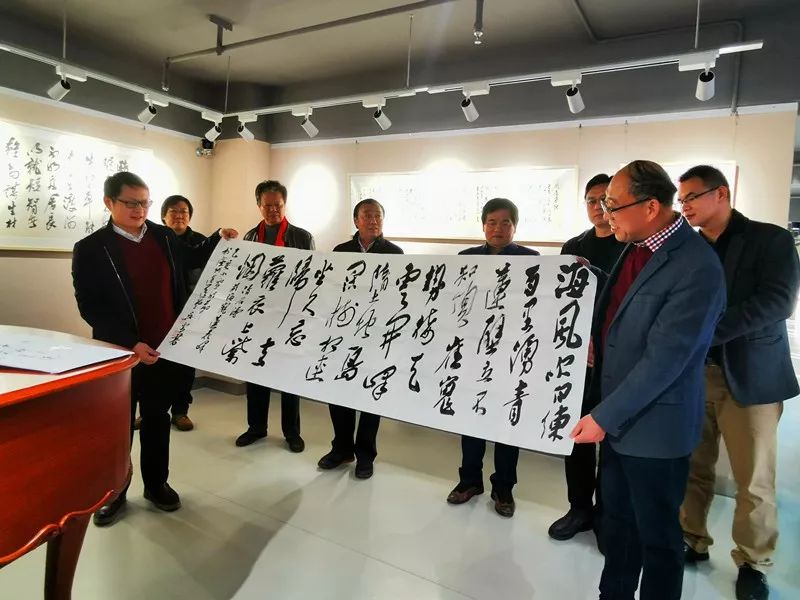 书法进校园,翰墨写精神 | 书以载道——吴雪、朱启超书法小品展走进中国科学技术大学(图3) 书法进校园,翰墨写精神 | 书以载道——吴雪、朱启超书法小品展走进中国科学技术大学(图3)