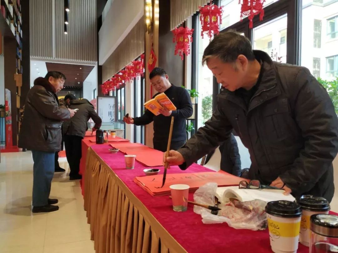 全省书法界深入开展2020“我们的中国梦”——文化进万家、暨“同心同书·祖国新春好”送万福进万家活动(图16) 全省书法界深入开展2020“我们的中国梦”——文化进万家、暨“同心同书·祖国新春好”送万福进万家活动(图16)