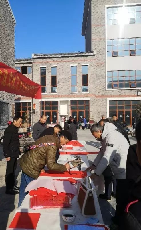 全省书法界深入开展2020“我们的中国梦”——文化进万家、暨“同心同书·祖国新春好”送万福进万家活动(图27) 全省书法界深入开展2020“我们的中国梦”——文化进万家、暨“同心同书·祖国新春好”送万福进万家活动(图27)