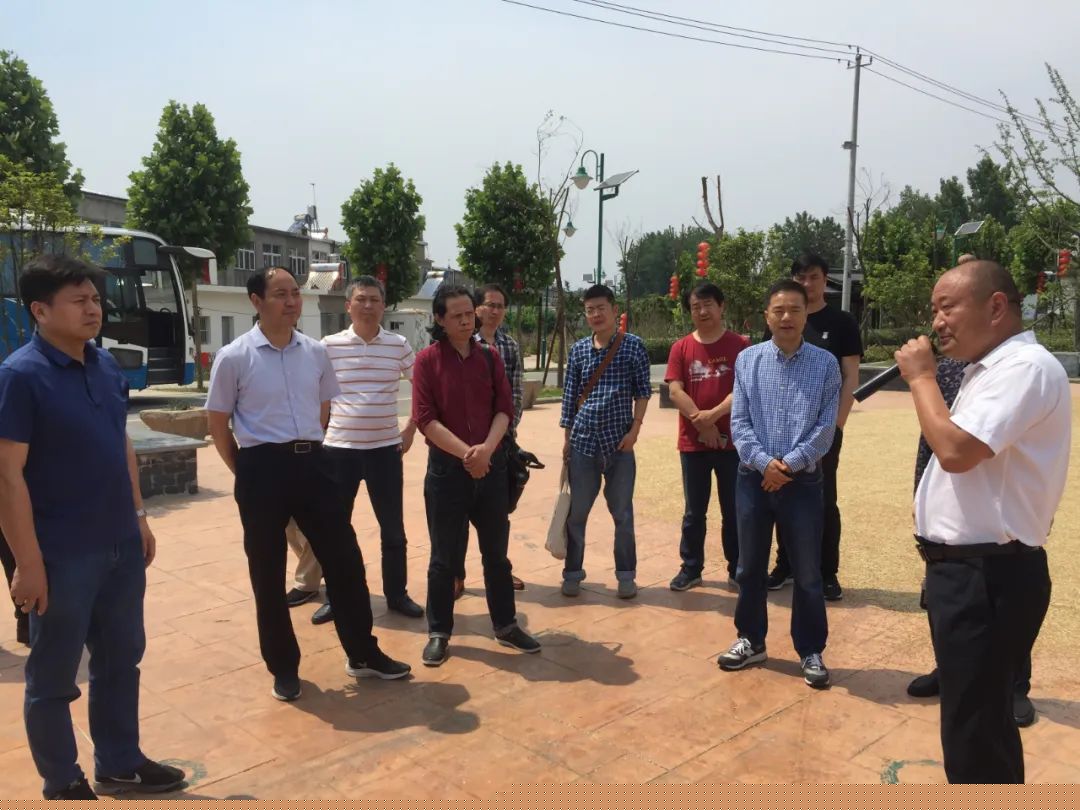 省暨合肥市书协赴长丰县开展“到人民中去”志愿服务活动(图7) 省暨合肥市书协赴长丰县开展“到人民中去”志愿服务活动(图7)