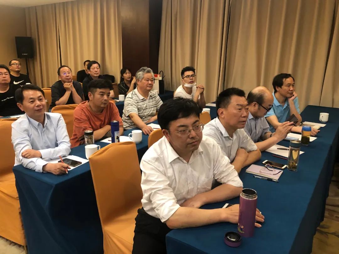 文艺进万家 健康你我他 | 省书协新文艺业态工作委员会在合肥举办书法公益大讲堂(图3) 文艺进万家 健康你我他 | 省书协新文艺业态工作委员会在合肥举办书法公益大讲堂(图3)