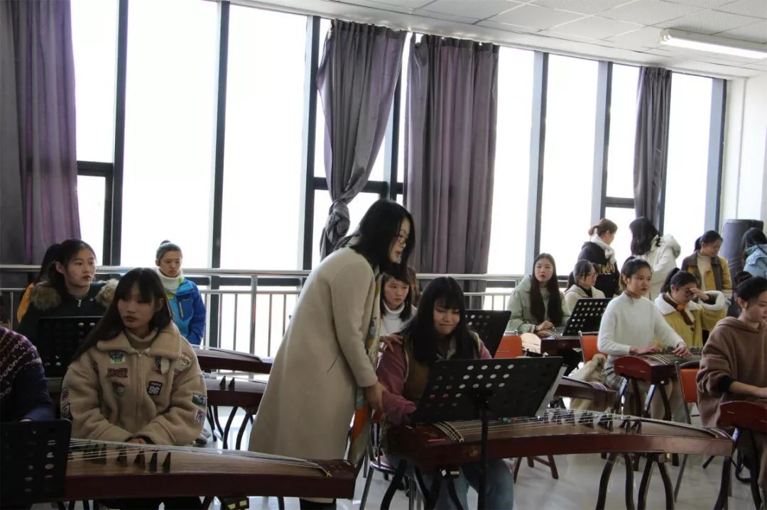 文艺名家进高校--省文联文艺小分队走进池州学院(图12)