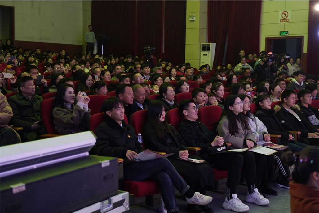 文艺名家进高校--省文联文艺小分队走进池州学院(图37)