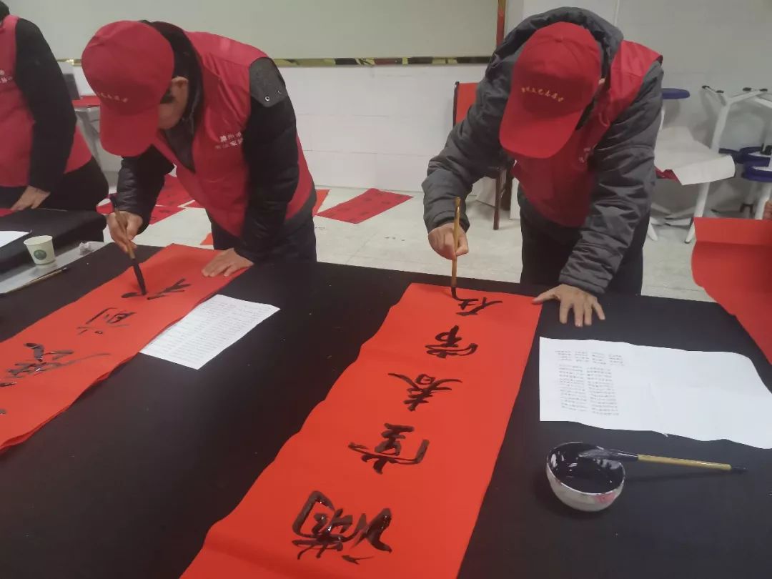 全省书法界深入开展2020年“我们的中国梦”——文化进万家暨“同心同书·祖国新春好”送万福进万家活动(二)(图26) 全省书法界深入开展2020年“我们的中国梦”——文化进万家暨“同心同书·祖国新春好”送万福进万家活动(二)(图26)