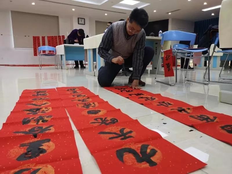 全省书法界深入开展2020年“我们的中国梦”——文化进万家暨“同心同书·祖国新春好”送万福进万家活动(二)(图61) 全省书法界深入开展2020年“我们的中国梦”——文化进万家暨“同心同书·祖国新春好”送万福进万家活动(二)(图61)