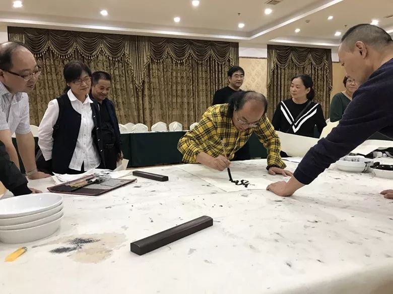 微信图片_20191012193906.jpg 省书协赴太湖开展“到人民中去”——文艺志愿服务培训活动(图11)