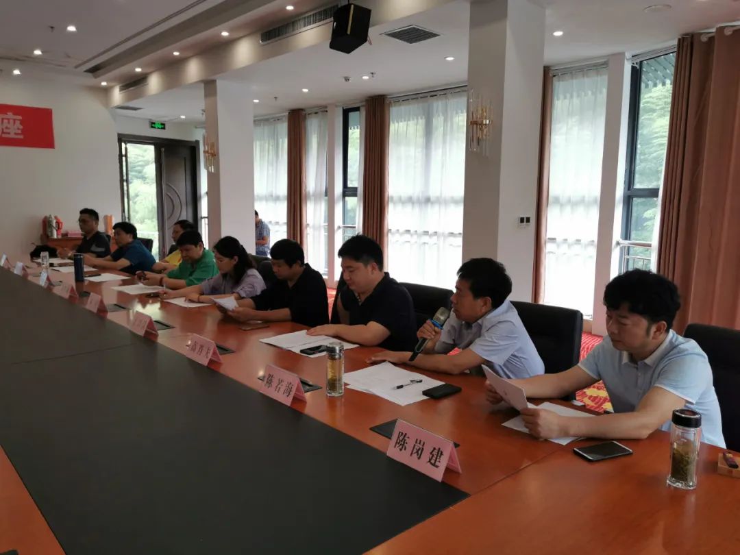 省书协教育培训工作委员会在黄山市举行年度工作会议暨"到人民中去"志愿服务活动(图4)
