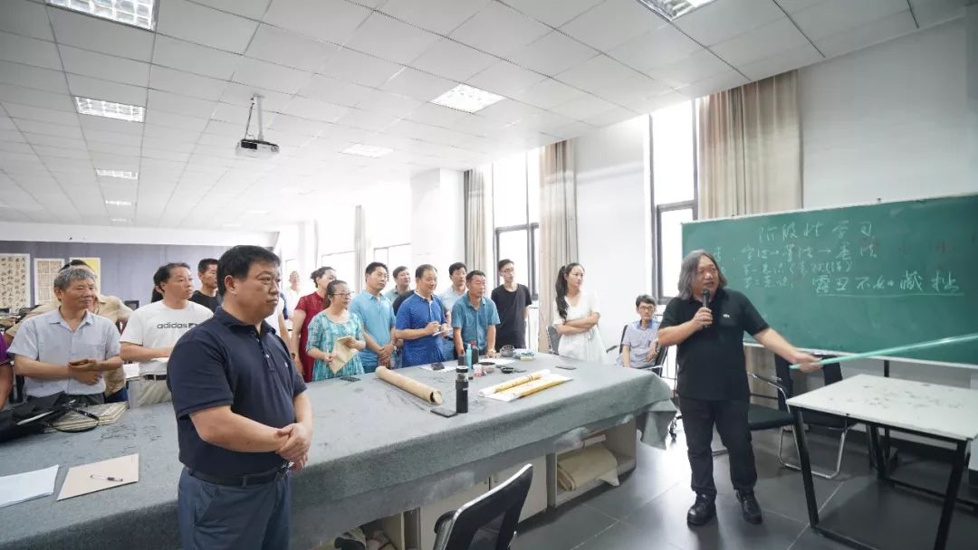 安徽省书协行书专业委员会工作会议暨十二届国展看稿会在马鞍山举行(图8)