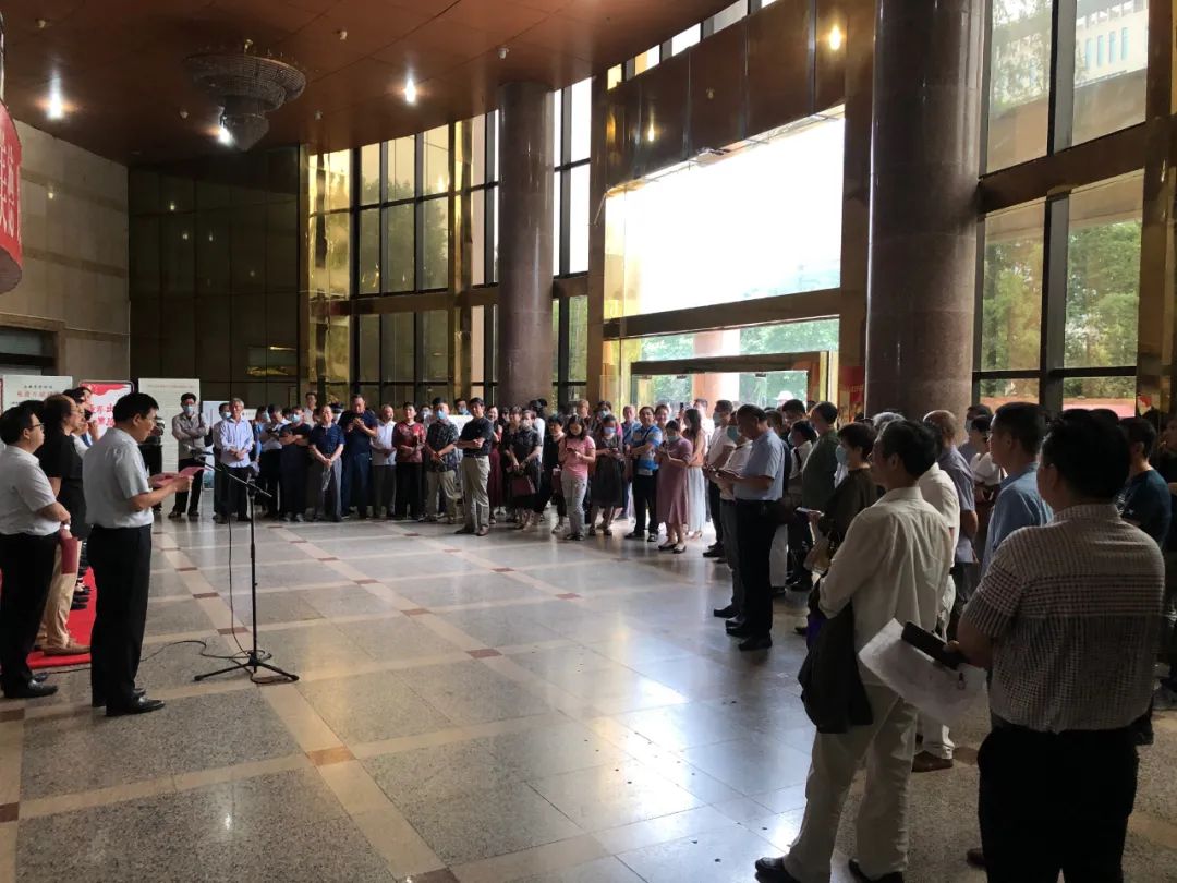 淮南市优秀获奖书家作品展在淮南市博物馆开幕(图2)