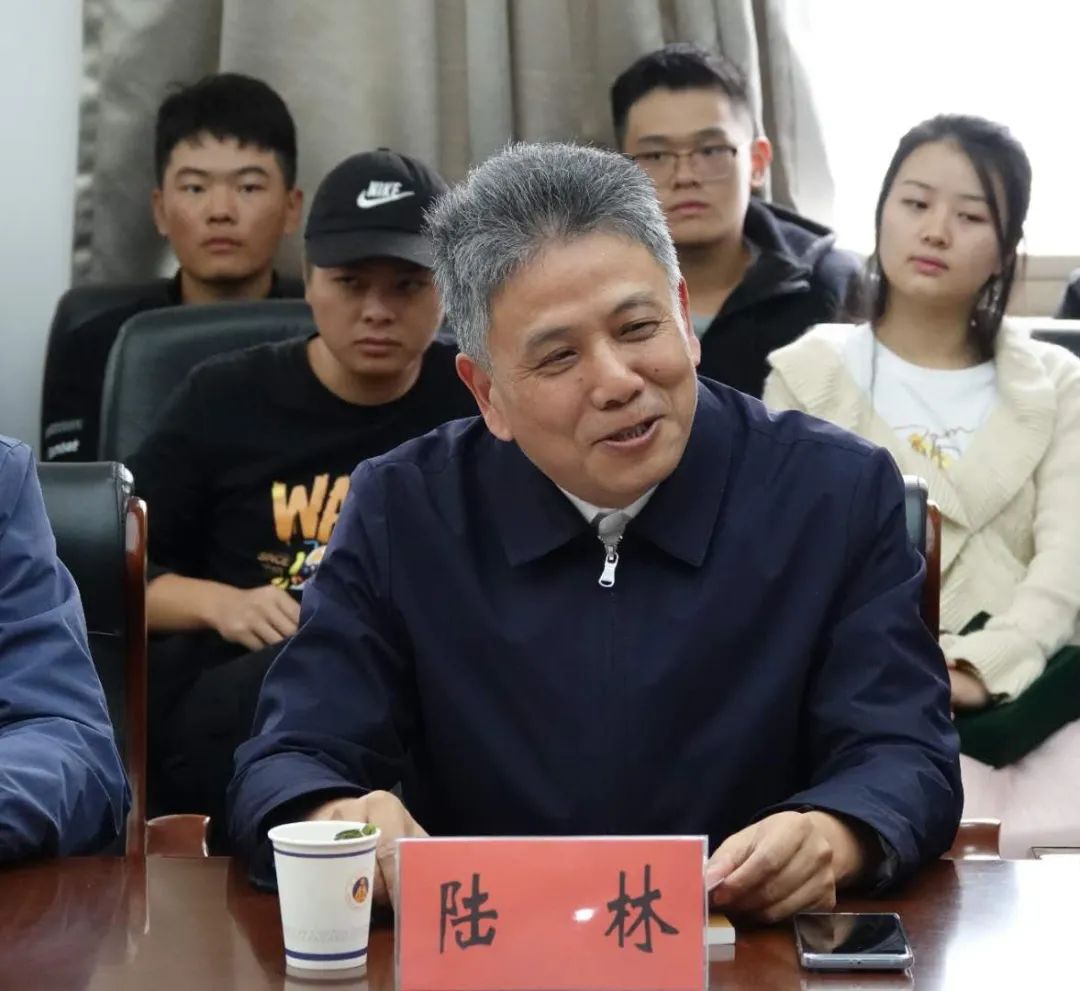 首届安徽省大学生书法篆刻艺术作品展暨省书协学术进高校交流座谈会在安徽师范大学美术学院举行(图7)