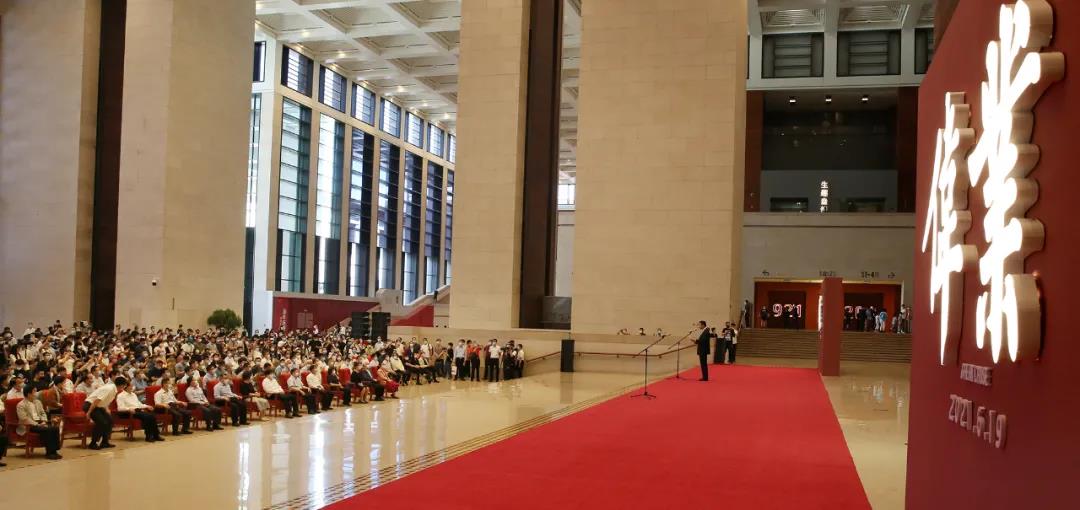 以党史感悟初心，以笔墨渲染时代 ——“伟业：庆祝中国共产党成立100周年书法大展”在北京开幕(图2)