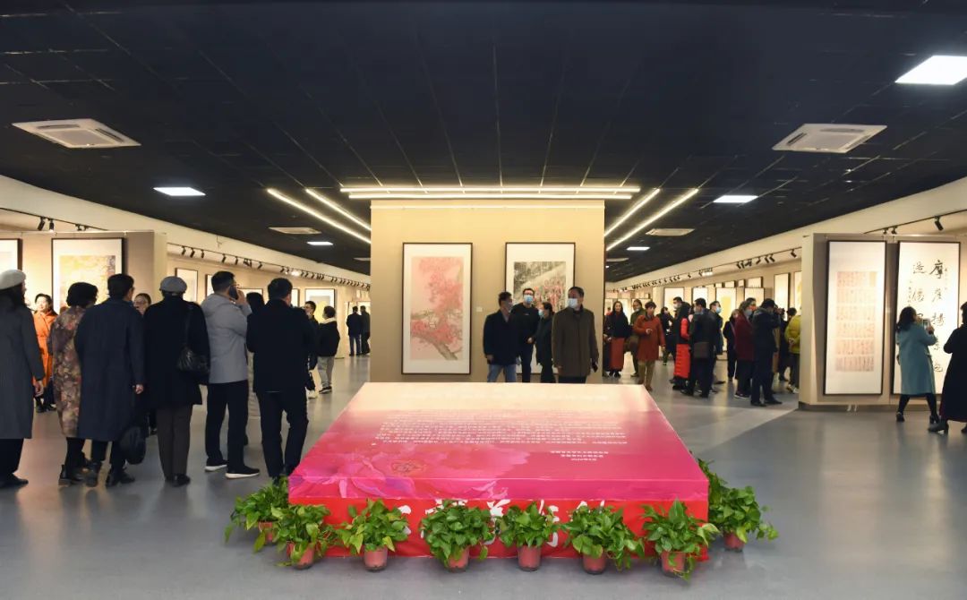 “巾帼心向党 喜迎二十大”——安徽省首届巾帼美术书法作品展在合肥开幕(图8) 图片