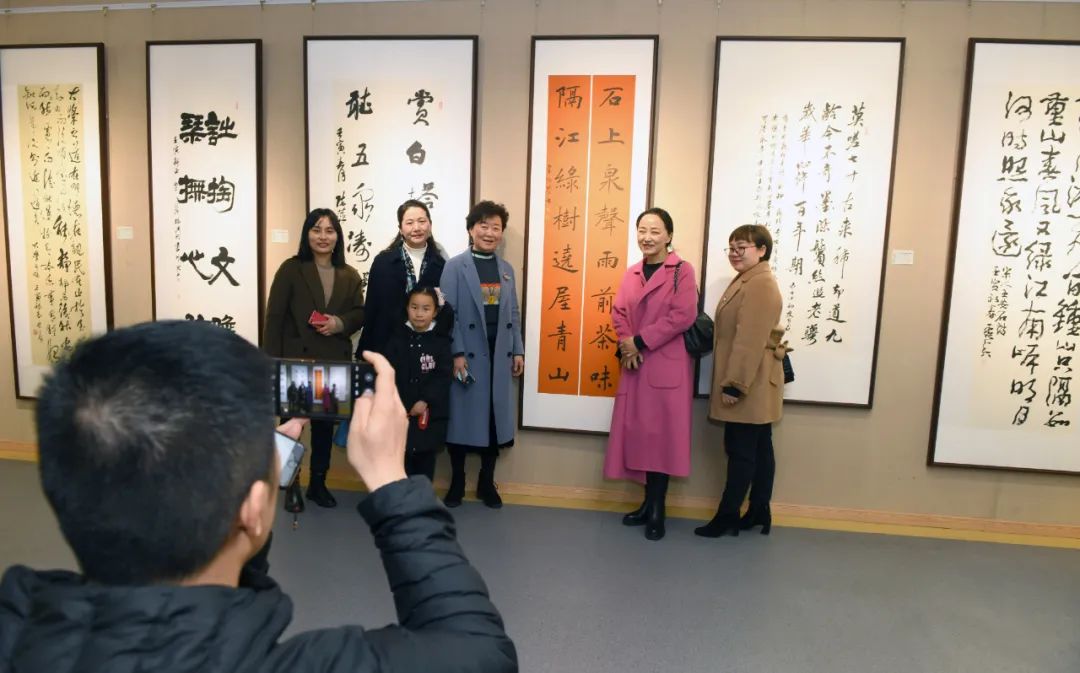 “巾帼心向党 喜迎二十大”——安徽省首届巾帼美术书法作品展在合肥开幕(图11) 图片