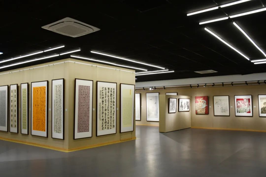 “巾帼心向党 喜迎二十大”——安徽省首届巾帼美术书法作品展在合肥开幕(图27) 图片